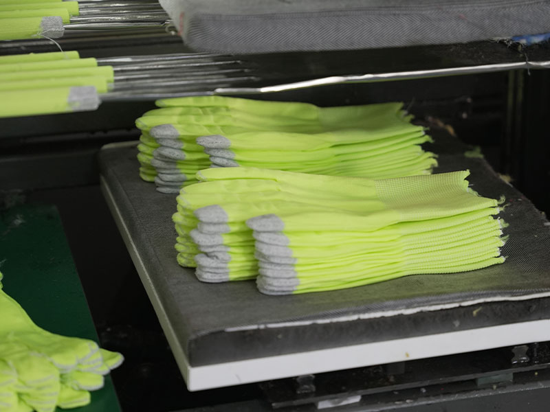 Cén Glove a Mholtar do Chosmetologists? Treoir Nítríle