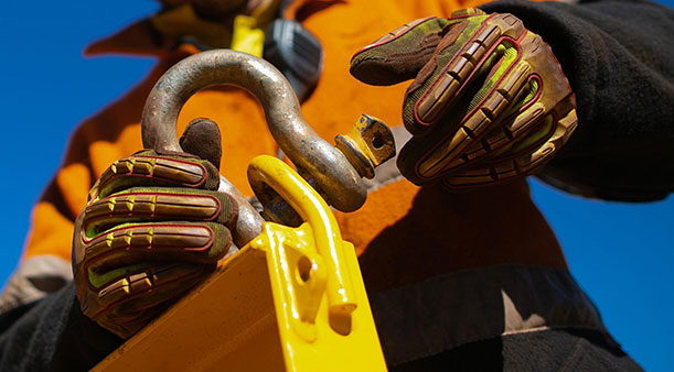 Cad iad na lámhainní oibre a chaitheann tú?